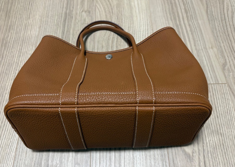 エルメス　ガーデンパーティTPM ゴールド　ネゴンダ　シルバー金具（ブランドバッグ）の商品画像 - 査定依頼日：2026年9月19日 - 最高査定価格：400,000円
