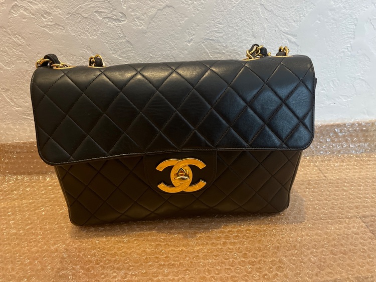 フラップチェーンショルダー（ブランドバッグ）の商品画像 - 査定依頼日：2025年11月18日 - 最高査定価格：420,000円