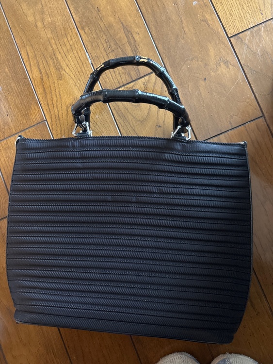 グッチ  （ブランドバッグ）の商品画像 - 査定依頼日：2026年3月28日 - 最高査定価格：7,000円