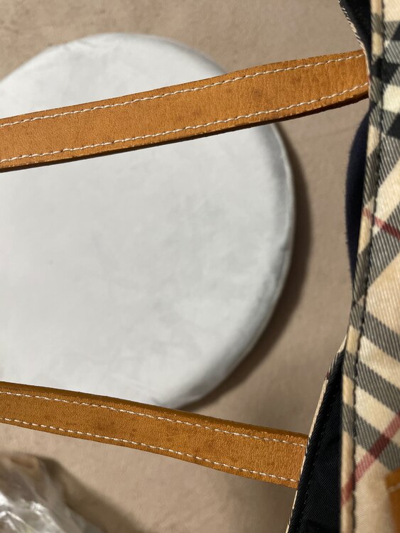 その他 バーバリー （ブランドバッグ）の商品画像 - 査定依頼日：2025年4月23日 - 最高査定価格：1,000円