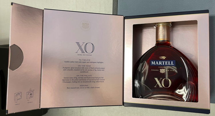 マーテルXO　一本（お酒）の商品画像 - 査定依頼日：2025年7月15日 - 最高査定価格：8,500円