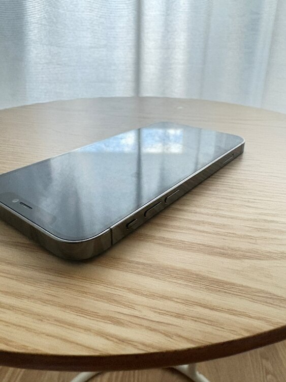 Iphone12pro256gb（スマホ）の商品画像 - 査定依頼日：2025年1月25日 - 最高査定価格：45,000円