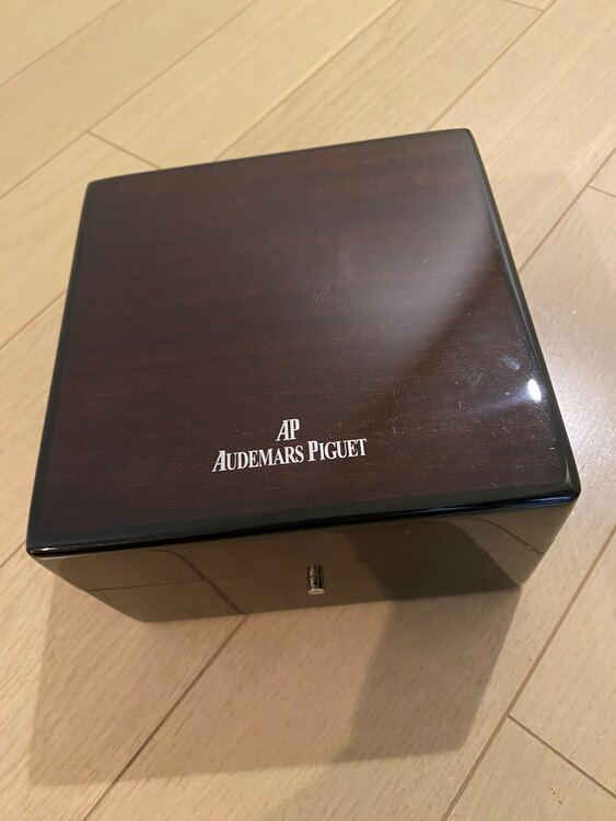 オーデマピゲ ロイヤルオーク 67600S（高級時計）の商品画像 - 査定依頼日：2025年5月19日 - 最高査定価格：1,230,000円