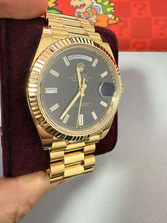 ロレックス デイデイト 228238（高級時計）の商品画像 - 査定依頼日：2025年4月5日 - 最高査定価格：8,800,000円