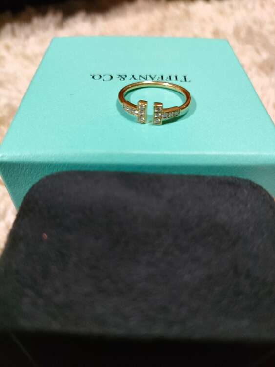 ティファニーTワイヤーダイヤモンドリング（宝石）の商品画像 - 査定依頼日：2024年12月6日 - 最高査定価格：120,000円