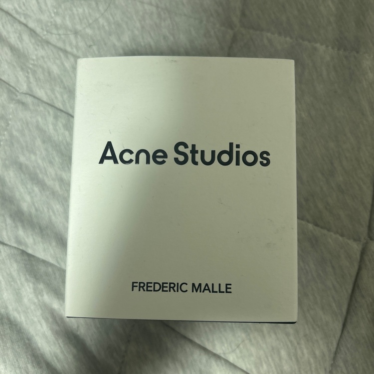 acne studios frederic malle（古着・ファッション）の商品画像 - 査定依頼日：2026年1月28日 - 最高査定価格：12,000円