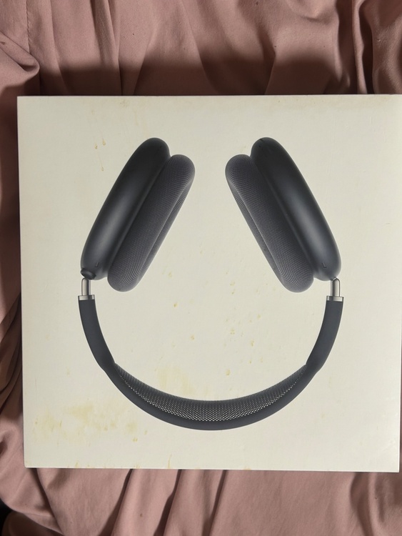 AirPods MAX（オーディオ・スピーカー）の商品画像 - 査定依頼日：2026年5月2日 - 最高査定価格：15,100円