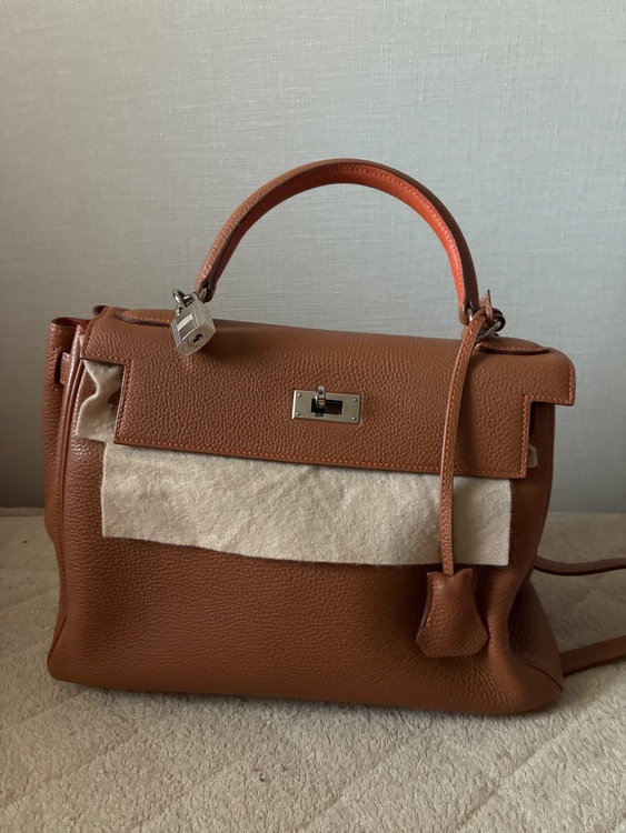 エルメス ケリー （ブランドバッグ）の商品画像 - 査定依頼日：2026年1月25日 - 最高査定価格：2,300,000円