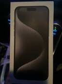 iPhone 15 Pro Max 1TB SIMフリー（スマホ）の商品画像 - 査定依頼日：2024年1月8日 - 最高査定価格：180,000円