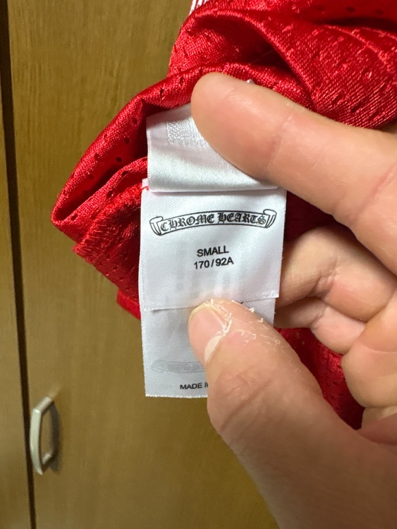 クロムハーツメッシュロングtシャツ赤（古着・ファッション）の商品画像 - 査定依頼日：2026年3月17日 - 最高査定価格：8,000円