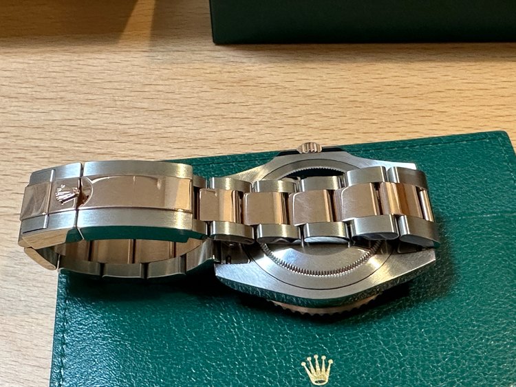 カフェオレ（高級時計）の商品画像 - 査定依頼日：2023年3月8日 - 最高査定価格：2,580,000円