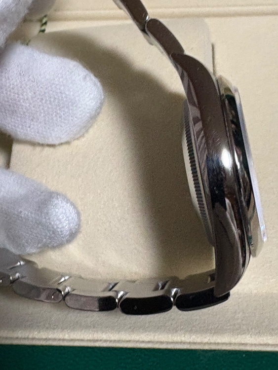 ロレックス パーペチュアル 1260000（高級時計）の商品画像 - 査定依頼日：2026年1月28日 - 最高査定価格：1,900,000円