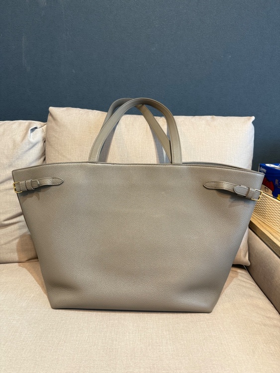 セリーヌ  （ブランドバッグ）の商品画像 - 査定依頼日：2026年2月9日 - 最高査定価格：210,000円