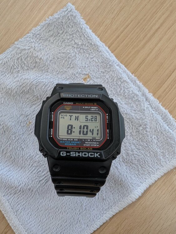 gw-m5610u（高級時計）の商品画像 - 査定依頼日：2026年5月28日 - 最高査定価格：5,000円