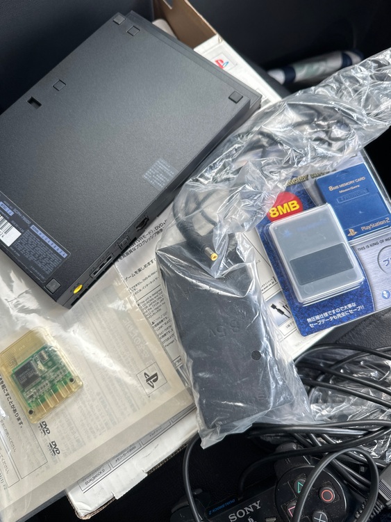 SCPH-79000 CB（ゲーム機本体・ゲームソフト）の商品画像 - 査定依頼日：2025年8月17日 - 最高査定価格：3,000円