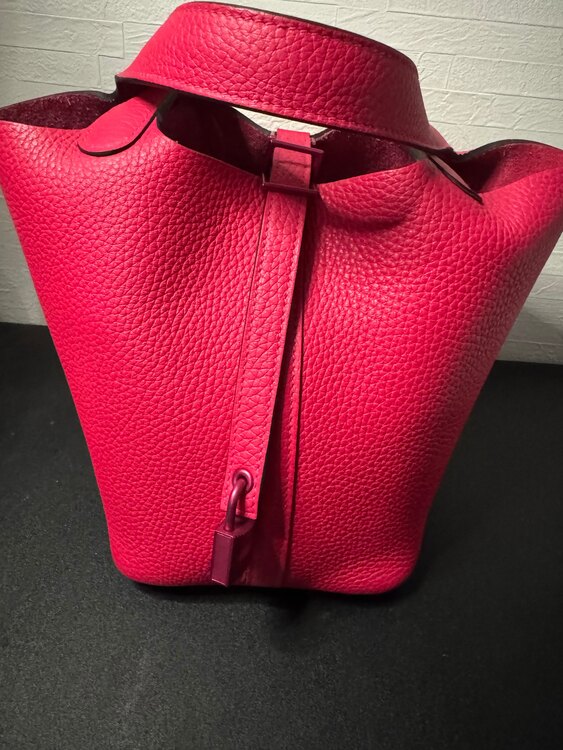 ピコタンPM ソーピンク（ブランドバッグ）の商品画像 - 査定依頼日：2025年1月19日 - 最高査定価格：430,000円