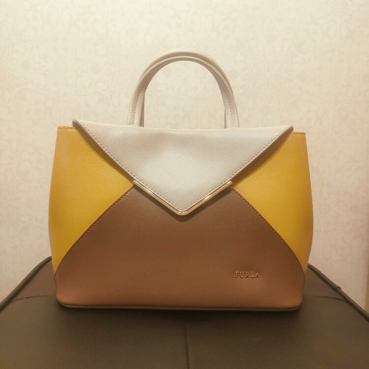 その他 フルラ （ブランドバッグ）の商品画像 - 査定依頼日：2025年6月13日 - 最高査定価格：100,000円