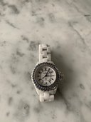 J12 ブルーサファイア（高級時計）の商品画像 - 査定依頼日：2022年11月26日 - 最高査定価格：200,000円