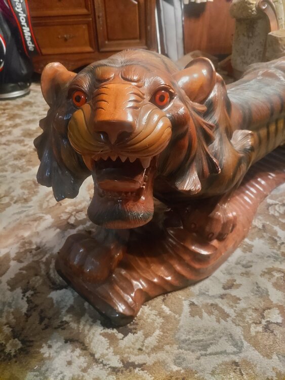 虎木彫り（美術品・骨董品）の商品画像 - 査定依頼日：2026年3月15日 - 最高査定価格：3,000円