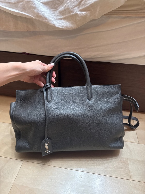 イブサンローラン  （ブランドバッグ）の商品画像 - 査定依頼日：2025年12月8日 - 最高査定価格：55,000円