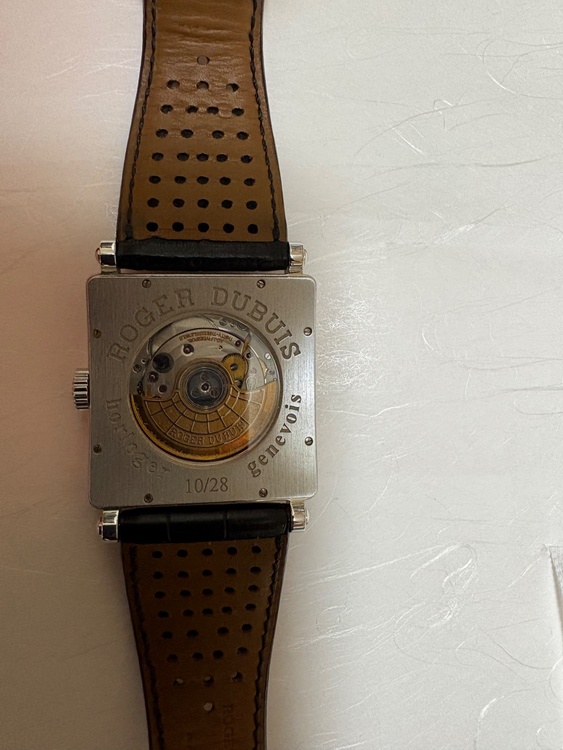 ロジェ・デュブイ その他 G3（高級時計）の商品画像 - 査定依頼日：2025年12月6日 - 最高査定価格：1,000,000円
