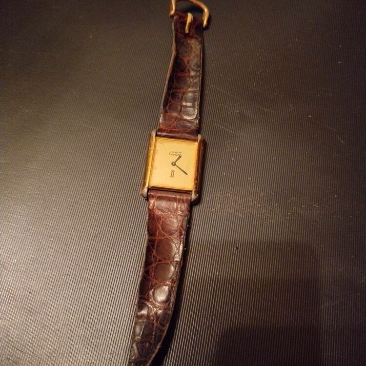 カルティエ タンク （高級時計）の商品画像 - 査定依頼日：2025年11月17日 - 最高査定価格：400,000円