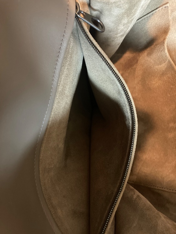 メンズトートバッグ（ブランドバッグ）の商品画像 - 査定依頼日：2026年2月19日 - 最高査定価格：100,000円