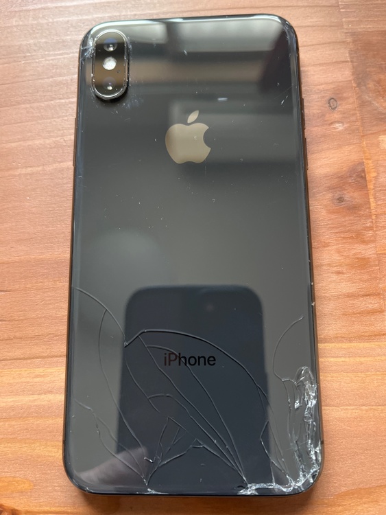 iPhoneX 256GB Softbank（スマホ）の商品画像 - 査定依頼日：2026年3月8日 - 最高査定価格：7,000円