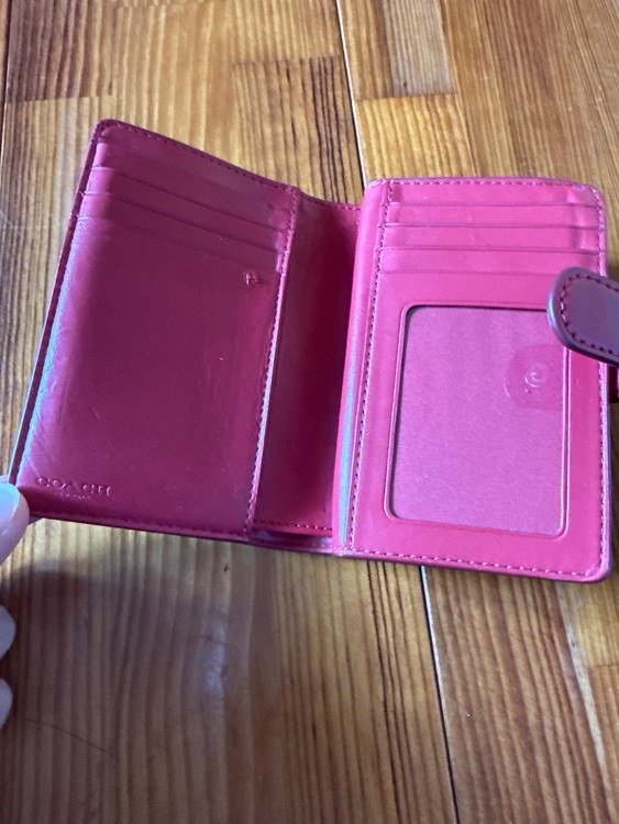 その他 コーチ （ブランドバッグ）の商品画像 - 査定依頼日：2025年10月5日 - 最高査定価格：500円