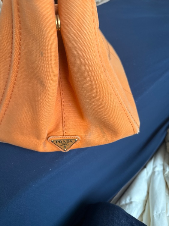 プラダ  （ブランドバッグ）の商品画像 - 査定依頼日：2025年6月9日 - 最高査定価格：50,000円