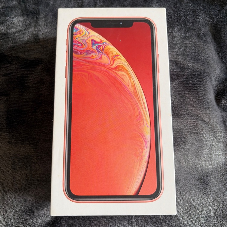 iPhone iPhoneXR 128GB SIMフリー（スマホ）の商品画像 - 査定依頼日：2026年6月6日 - 最高査定価格：14,000円