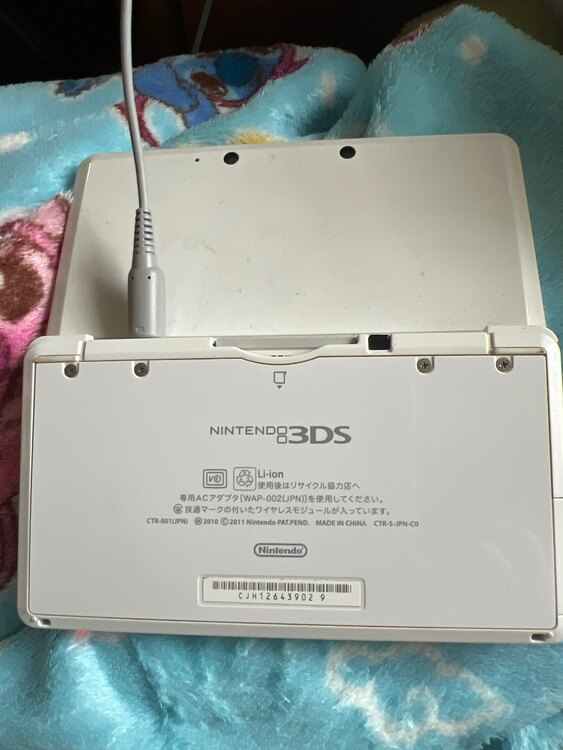 任天堂3ds（ゲーム機本体・ゲームソフト）の商品画像 - 査定依頼日：2025年5月27日 - 最高査定価格：6,000円