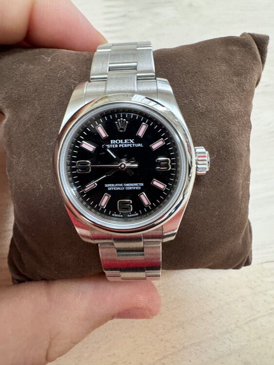 オイスターパーペチュアル（高級時計）の商品画像 - 査定依頼日：2025年4月9日 - 最高査定価格：495,000円