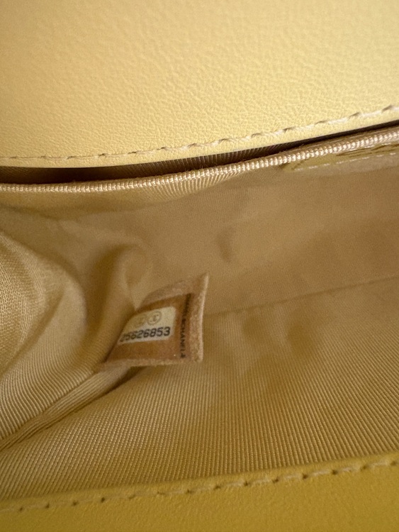 ボーイシャネル20（ブランドバッグ）の商品画像 - 査定依頼日：2025年6月18日 - 最高査定価格：350,000円