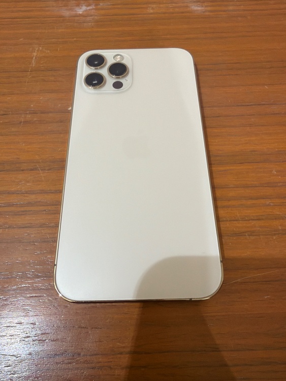 iPhone12pro（スマホ）の商品画像 - 査定依頼日：2026年2月25日 - 最高査定価格：35,000円