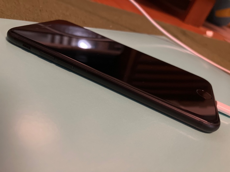 iphone7（スマホ）の商品画像 - 査定依頼日：2026年2月19日 - 最高査定価格：4,500円