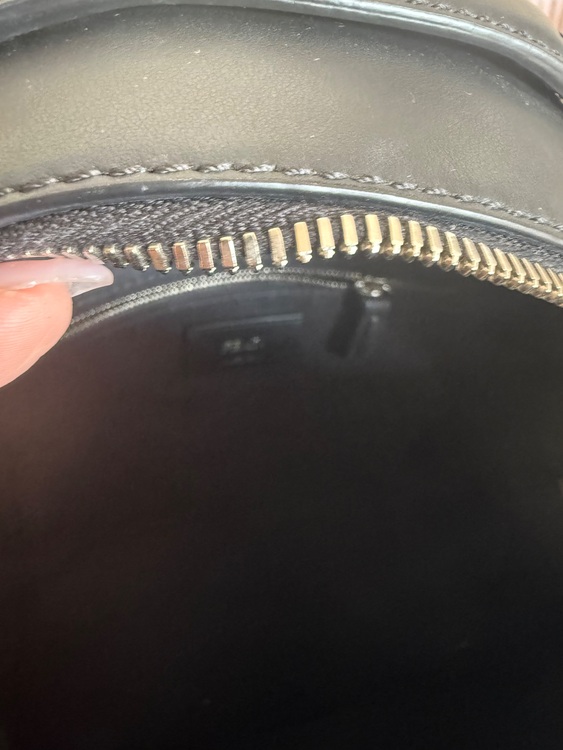 8BZ038（ブランドバッグ）の商品画像 - 査定依頼日：2025年9月23日 - 最高査定価格：77,000円