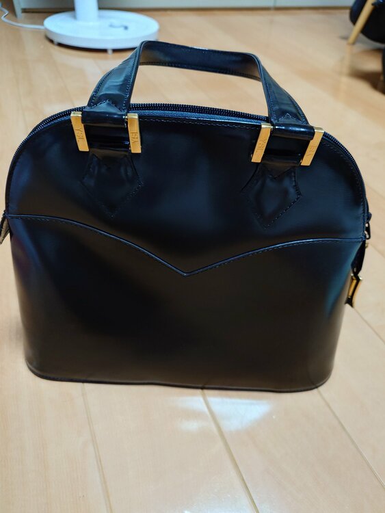 不明（ブランドバッグ）の商品画像 - 査定依頼日：2026年10月9日 - 最高査定価格：13,000円