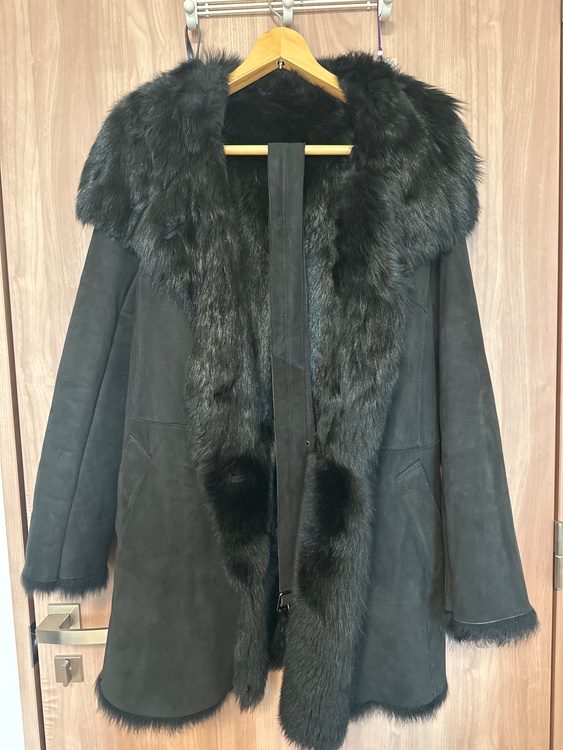 BURBERRY ファーコート（古着・ファッション）の商品画像 - 査定依頼日：2026年2月10日 - 最高査定価格：5,000円