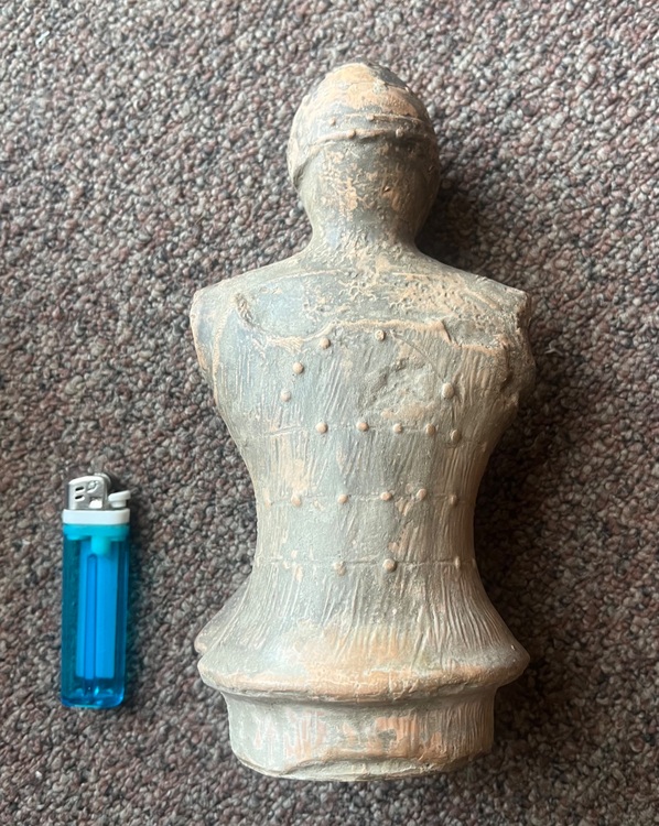 埴輪（美術品・骨董品）の商品画像 - 査定依頼日：2025年9月2日 - 最高査定価格：2,000円