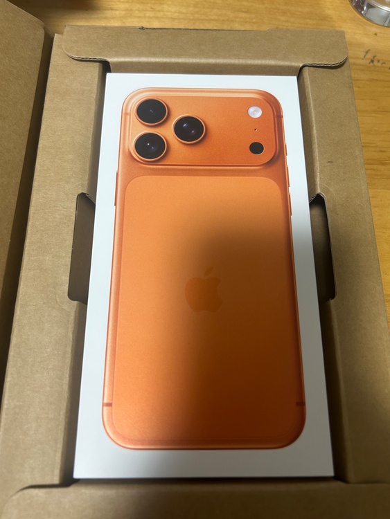 iPhone 17 Pro Max 256GB SIMフリー（スマホ）の商品画像 - 査定依頼日：2026年1月22日 - 最高査定価格：185,000円