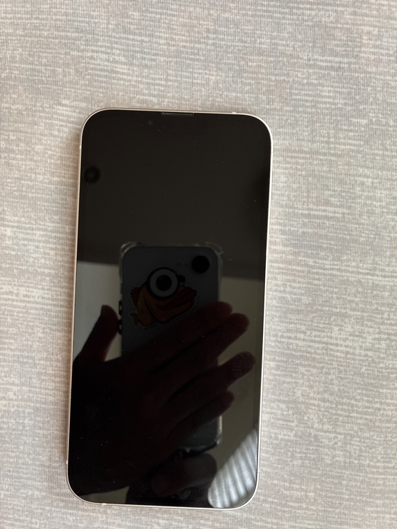 iPhone13 128GB スターライト（スマホ）の商品画像 - 査定依頼日：2026年8月29日 - 最高査定価格：29,000円
