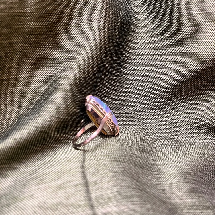 pt900 オパールの指輪（金・貴金属）の商品画像 - 査定依頼日：2026年2月21日 - 最高査定価格：150,000円