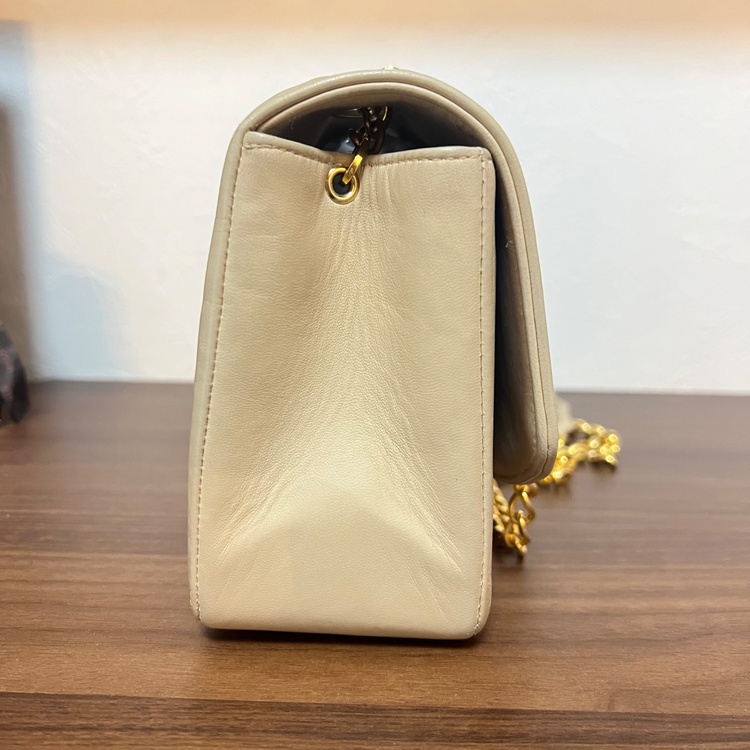 ダイアナ　マトラッセ　22cm（ブランドバッグ）の商品画像 - 査定依頼日：2026年1月7日 - 最高査定価格：500,000円