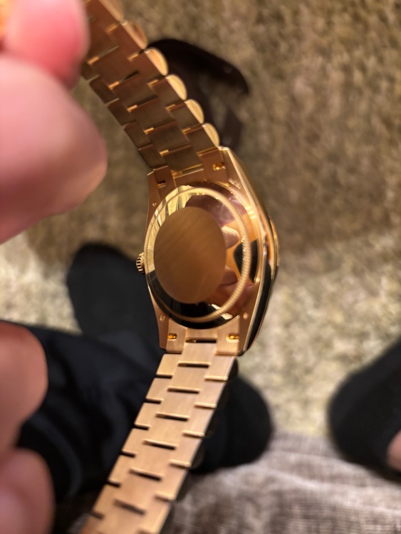 ロレックス デイデイト 12823（高級時計）の商品画像 - 査定依頼日：2026年1月24日 - 最高査定価格：15,000,000円