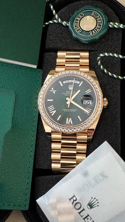ロレックス デイデイト （高級時計）の商品画像 - 査定依頼日：2025年11月18日 - 最高査定価格：10,600,000円