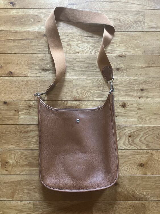 エブリン　S キャメル　（ブランドバッグ）の商品画像 - 査定依頼日：2025年8月5日 - 最高査定価格：250,000円