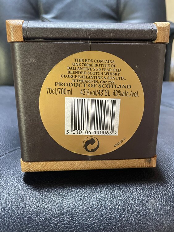 Ballantine‘s Blended scotch whisky（お酒）の商品画像 - 査定依頼日：2025年5月3日 - 最高査定価格：20,000円