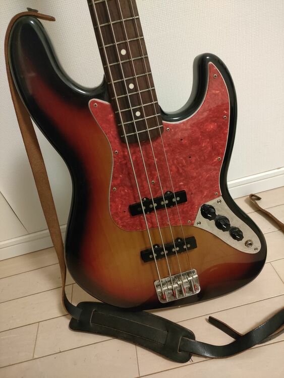 Fender Jazz Bass　シリアルN074258 （ピアノ・楽器・PA機材）の商品画像 - 査定依頼日：2025年9月15日 - 最高査定価格：55,000円