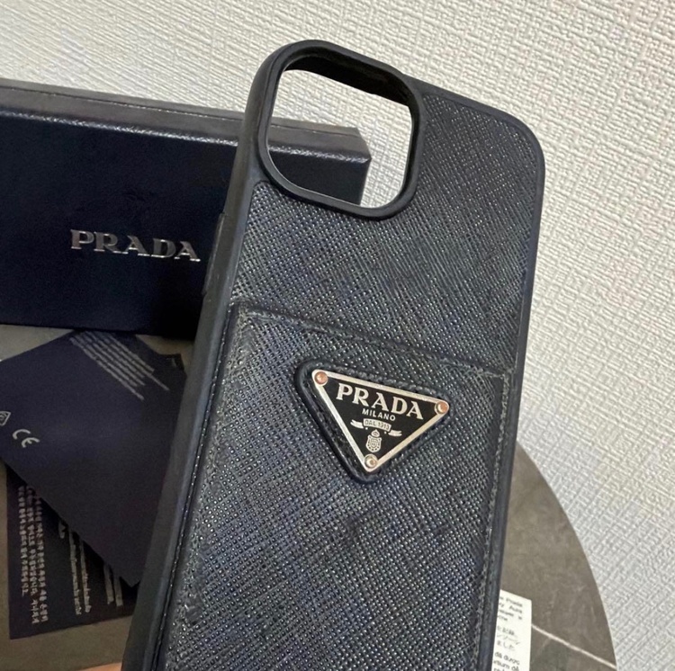プラダ（ブランドバッグ）の商品画像 - 査定依頼日：2026年6月26日 - 最高査定価格：20,000円
